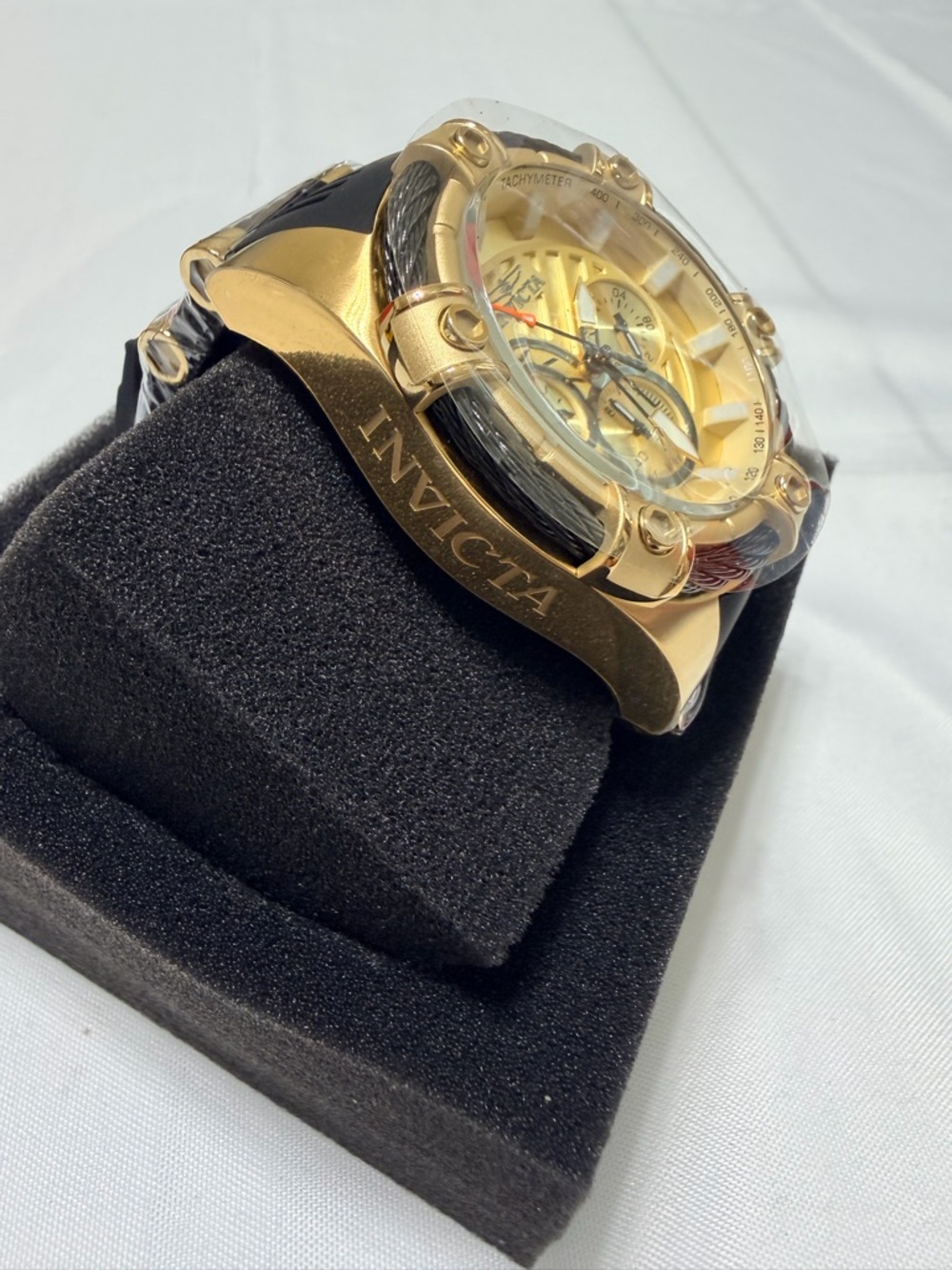 Invicta Men's Gold and Black Chronograph Tachymeter Watch - Picture 3 of 7